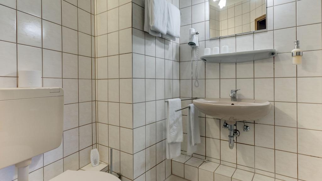 Hotel Luitpold Landshut Quarto foto